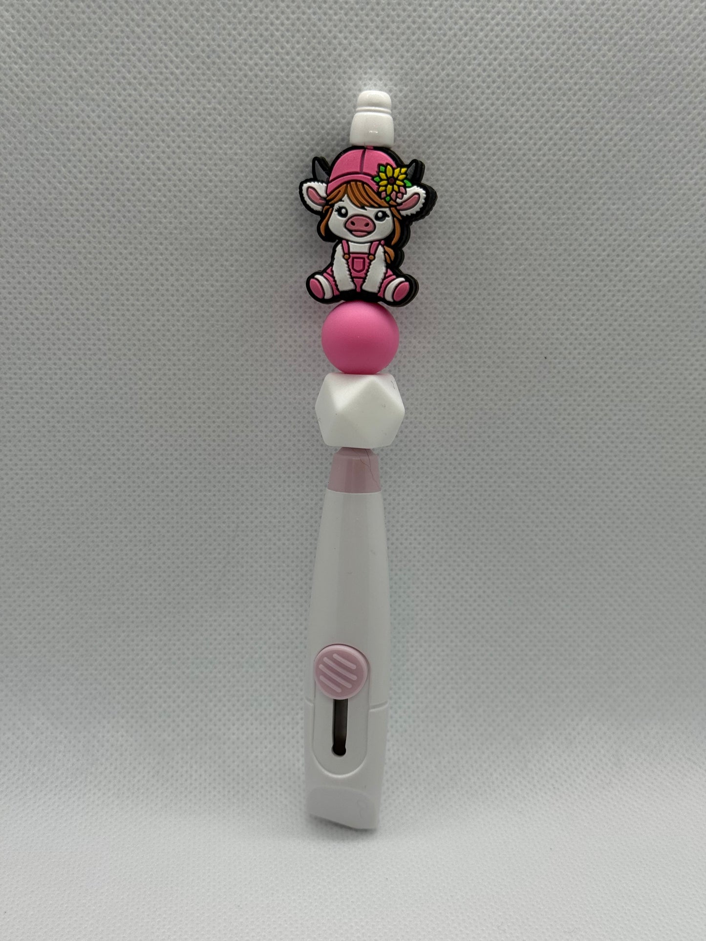 Box Cutters - Highland Cow - White & Pink