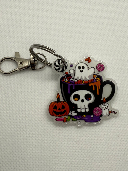 Keychains - Ghost In Skull Mug